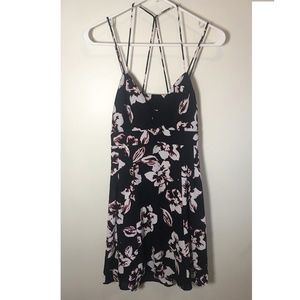 Express floral strappy sundress - size 6